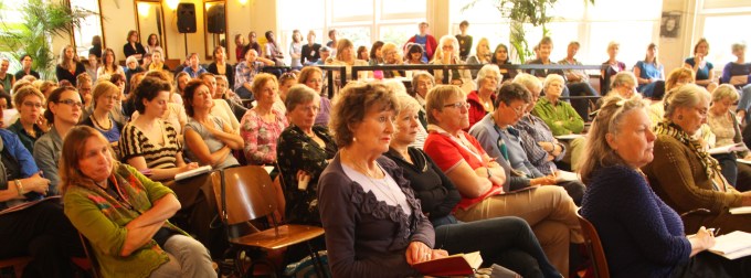 2011 Hedy d'Ancona en publiek 30 jaar na Joke Smit